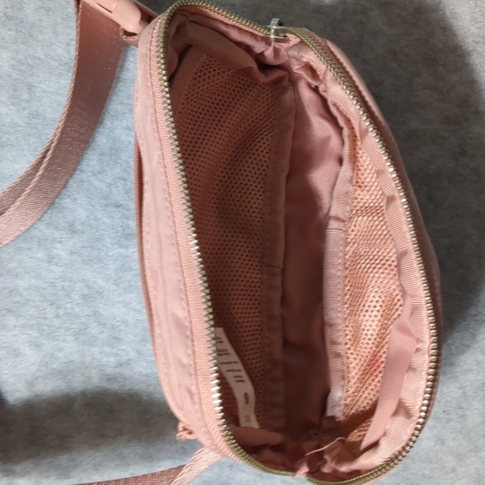 Lululemon Pastel pink original everywhere belt bag And Crossbody Bag - Picture 3 of 12